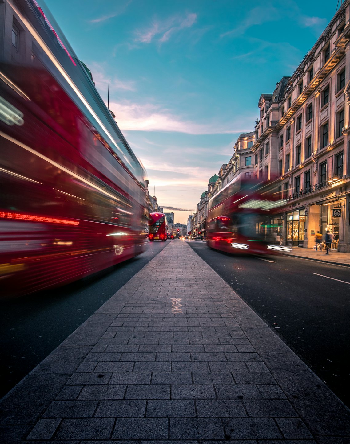 Subite a un autobús vintage GRATIS en Londres este sábado!